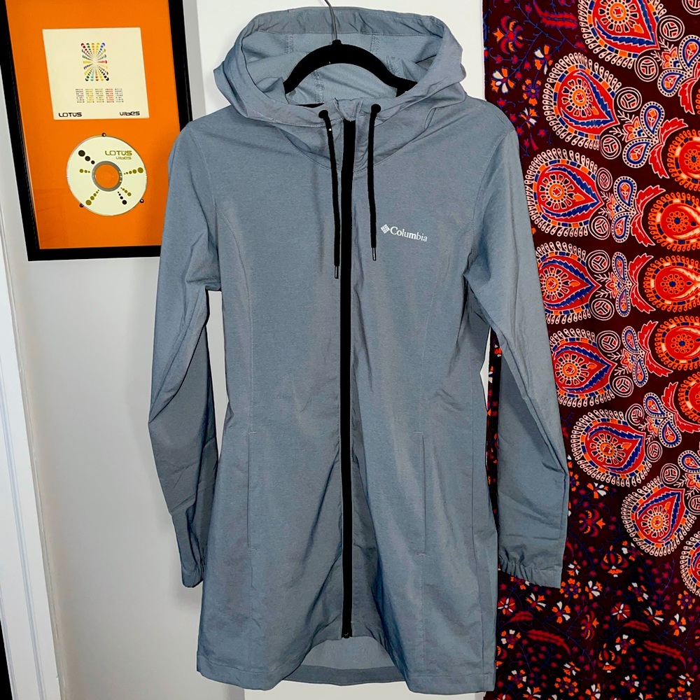 Columbia sports long zip up jacket